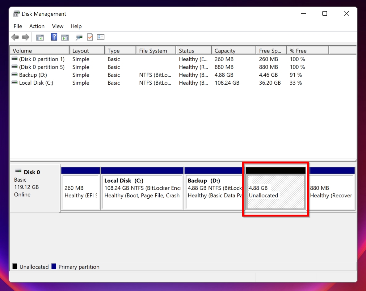 Disk Management home screen with the unallocated section highlighted.