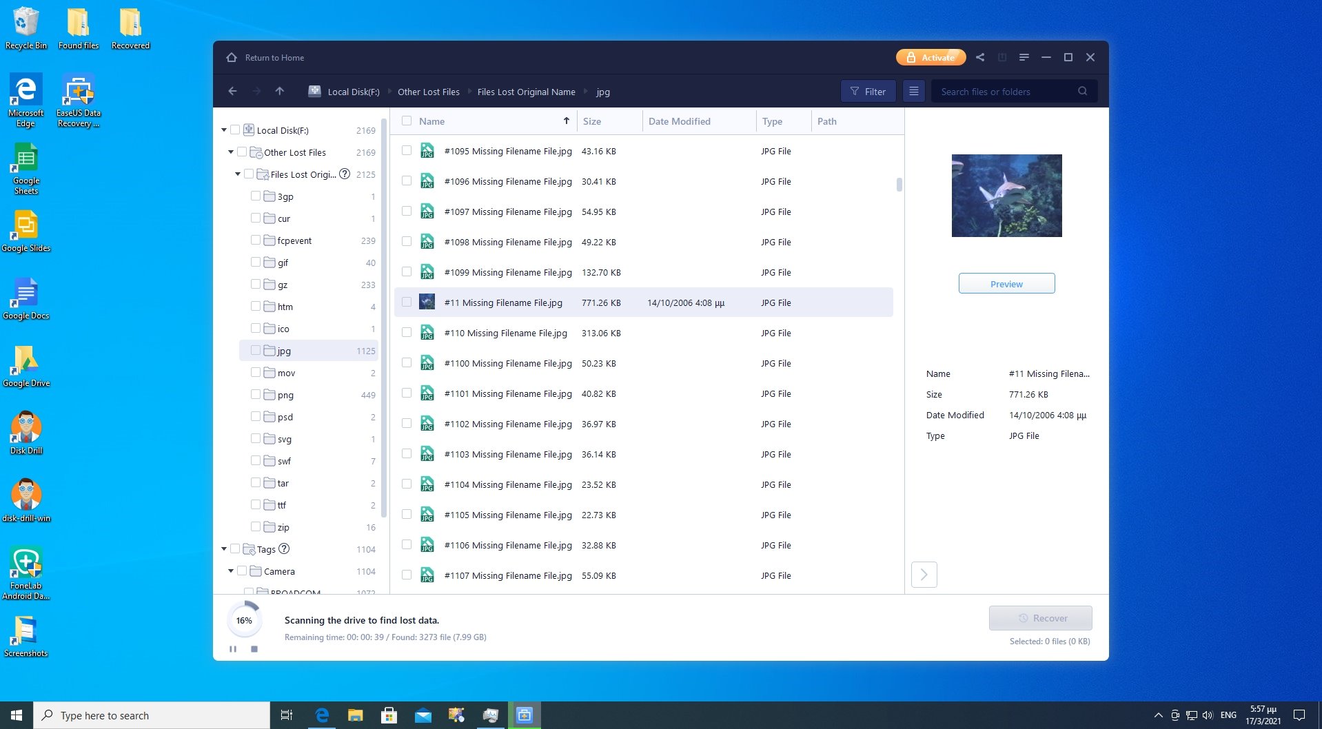 EaseUS Data Recovery Wizard's initially straightfoward interface becomes a bit chaotic during recovery.