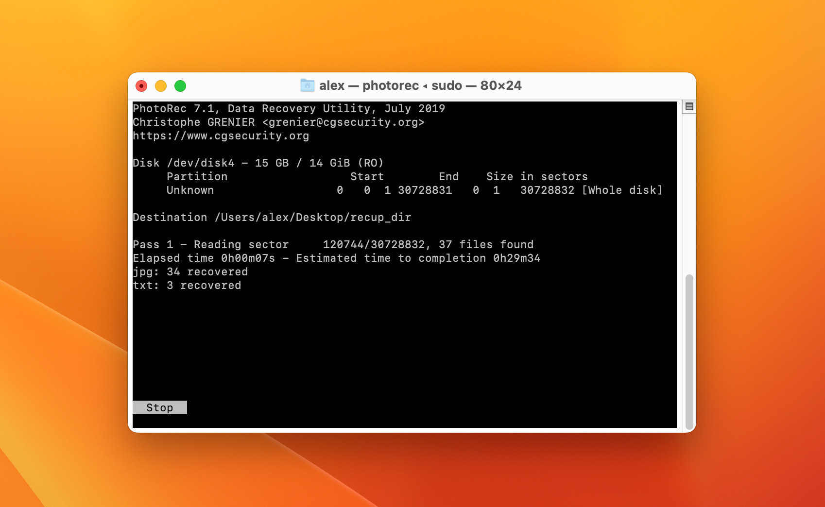 Image showcasing PhotoRec, an effective option for recovering data on Mac when Recuva is not available
