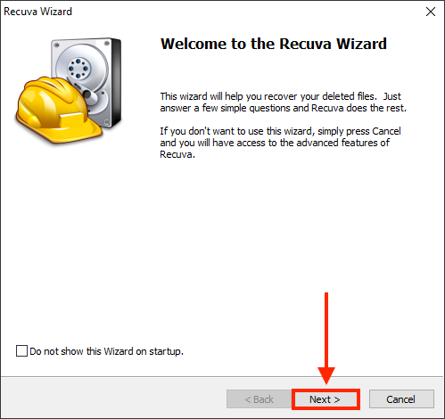 Initial Recuva Wizard window with a pointer towards the next button