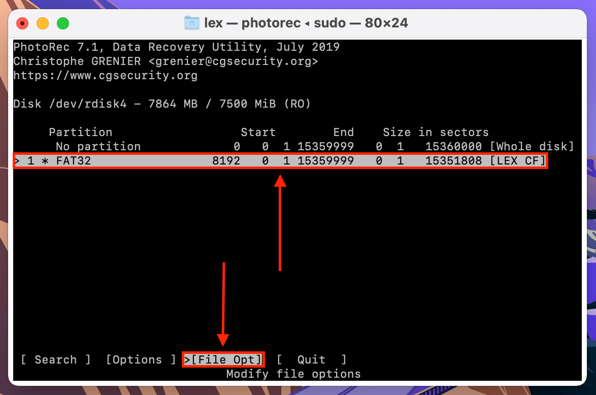 PhotoRec partition selection screen