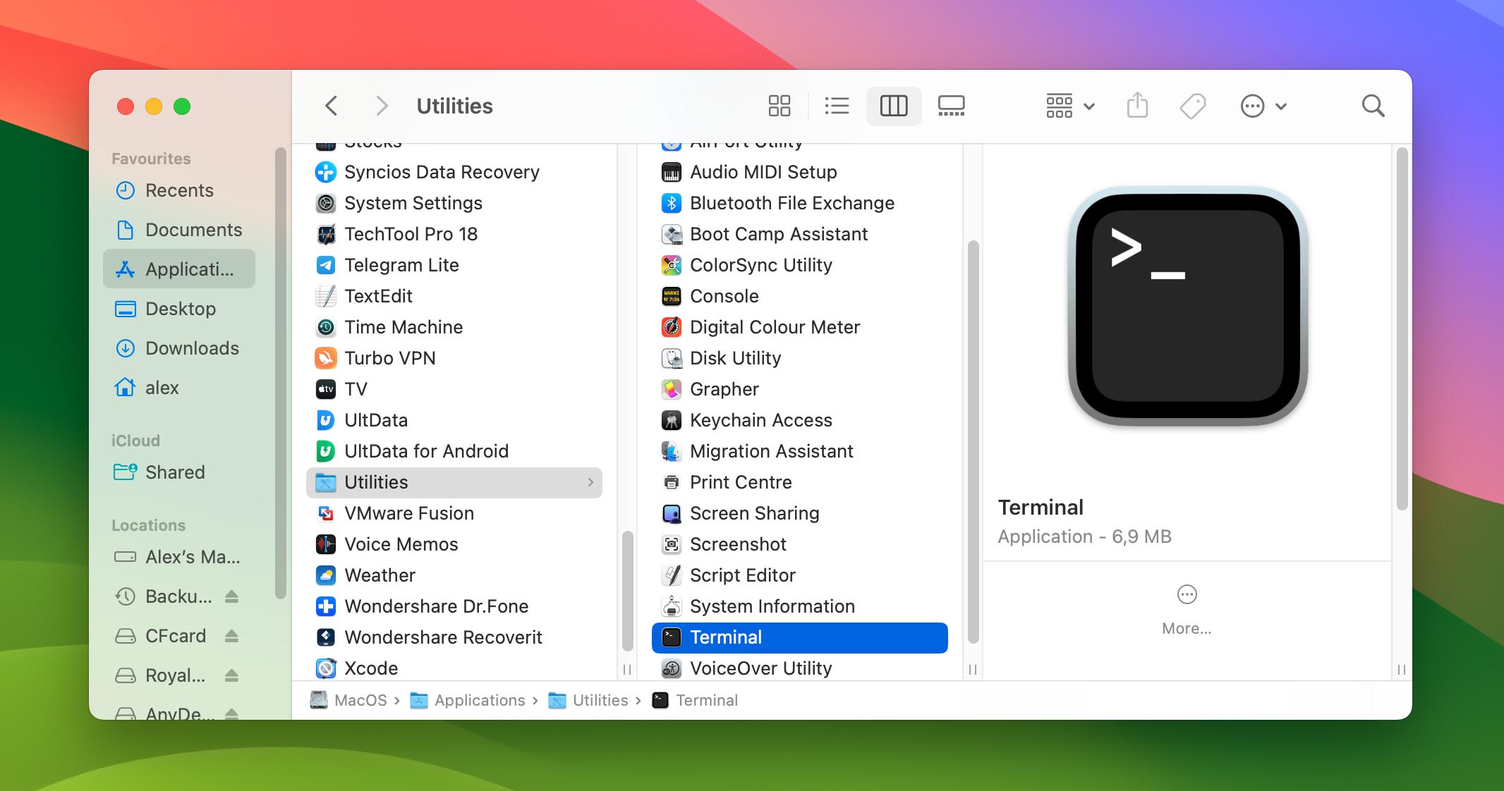 Terminal icon in the Finder Applications folder