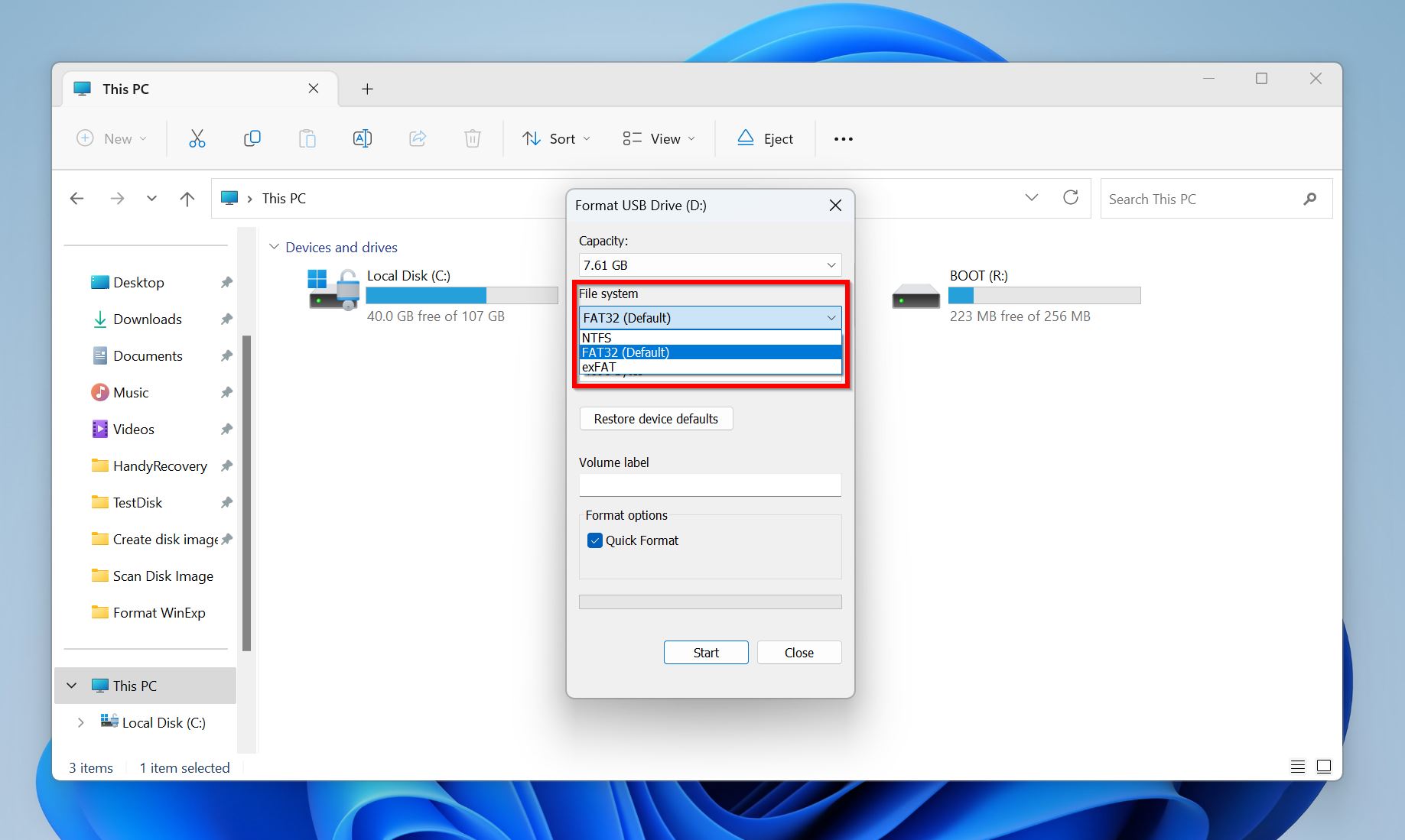 Close-up of the file system dropdown menu in the Windows format dialog box for USB Drive (D:), with FAT32 (Default), NTFS, and exFAT as available options for formatting.