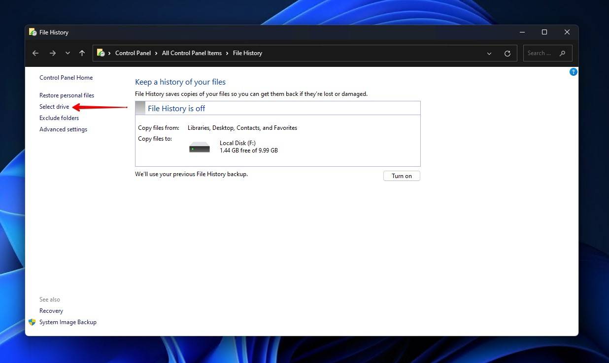 Selecting the drive for File History.
